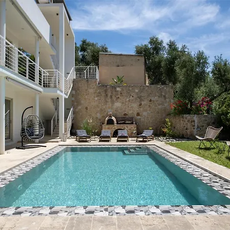 Freya's Royal Estate, Kissamos *